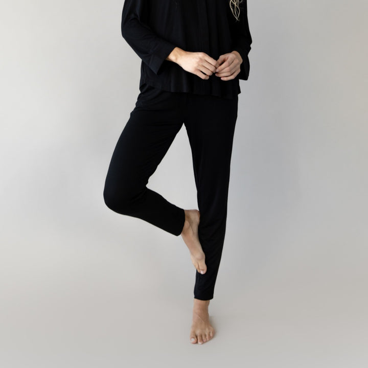 Women's Bamboo Stretch Knit Tapered Pant